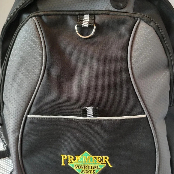 Marshal Arts Bundle: Gloves, Bookbag, Shin guards Used - Picture 5 of 6